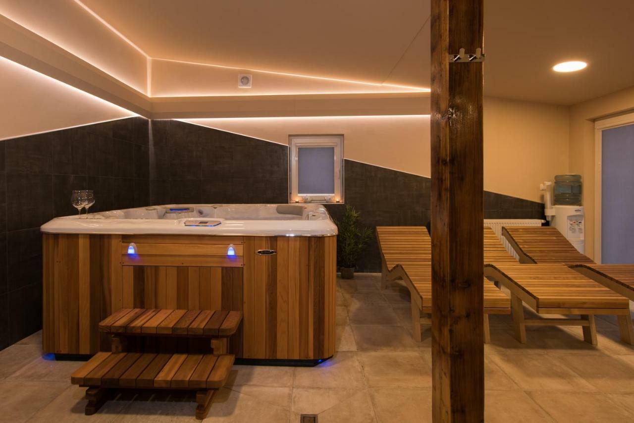 Seasons Apartmani Eszék Kültér fotó