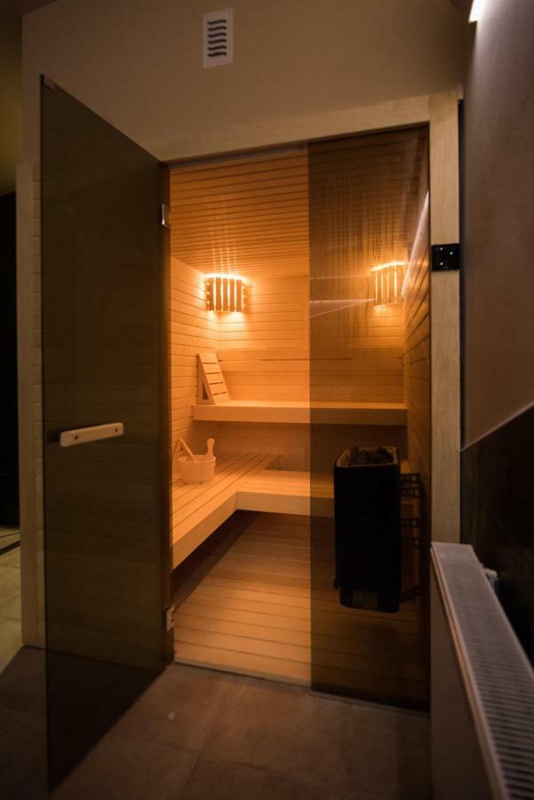 Seasons Apartmani Eszék Kültér fotó