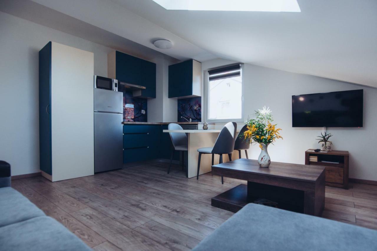 Seasons Apartmani Eszék Kültér fotó